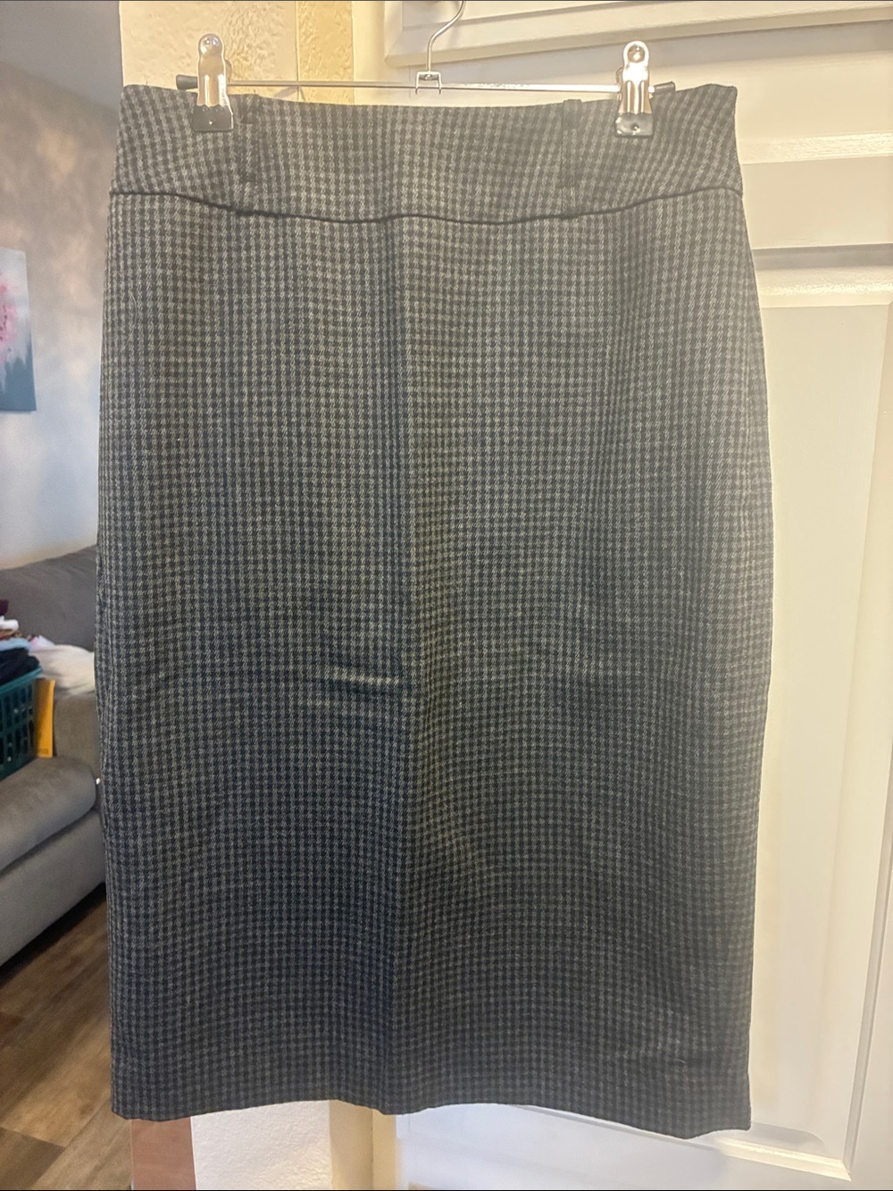 Anne Klein Classic wool blend grey and black Houndstooth Pencil Skirt